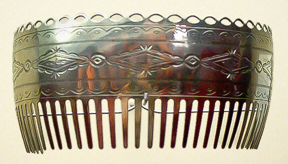 شانه برنزی از جنس ورشو متعلق به سزار دوره 1984