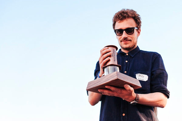 جف ورلن از بلژیک-نفر سوم مسابقات AeroPress 2014 به همراه رسپی ایروپرس